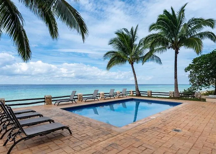 Penthouse Condo-las Brisas 702