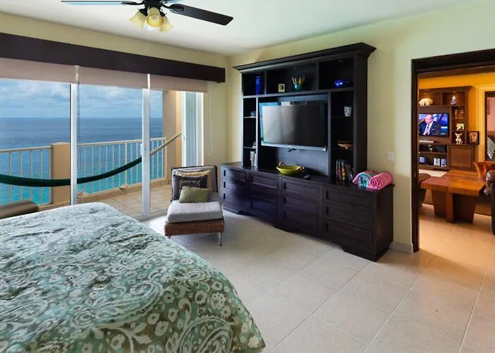 Penthouse Condo-las Brisas 702 Aparthotel *