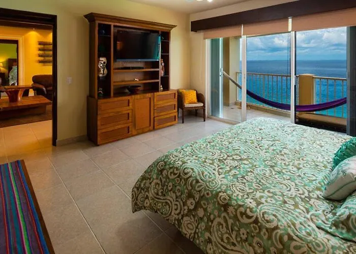 Aparthotel Penthouse Condo-las Brisas 702 *